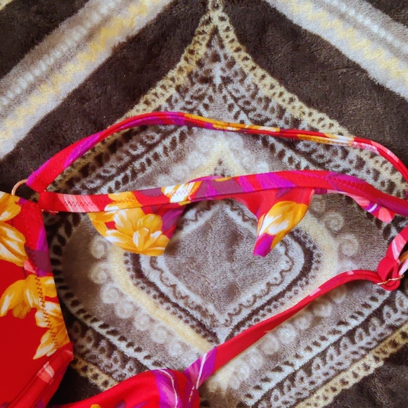 Shade And Shore With Time Tru Two Piece Set Bathing Suit - Picture 3 of 8